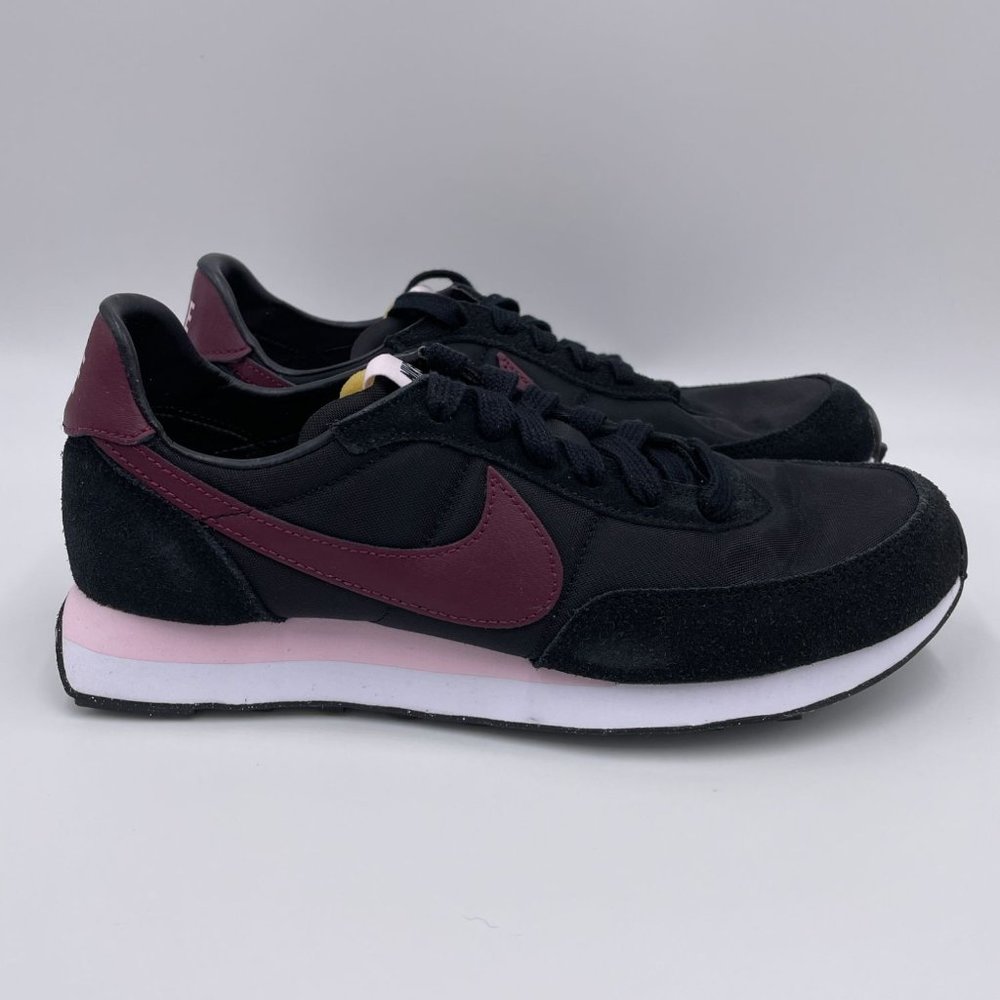 Nike Waffle Trainer 2 Black / Dark Beetroot Womens Shoes